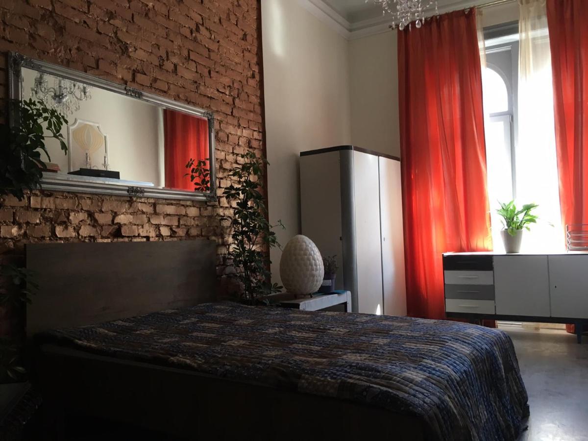 N42 By Small Home Budapest Exterior foto